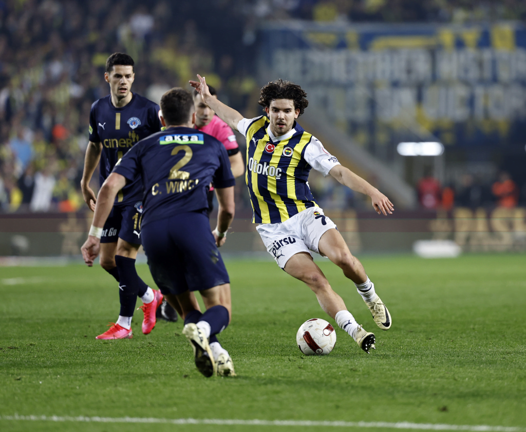 Fenerbahçe, Trendyol Süper Lig’in 27. haftasında Kasımpaşa’yı ağırladı ve geriden gelerek 2-1 galip geldi.